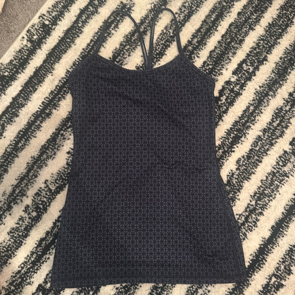Lululemon tank